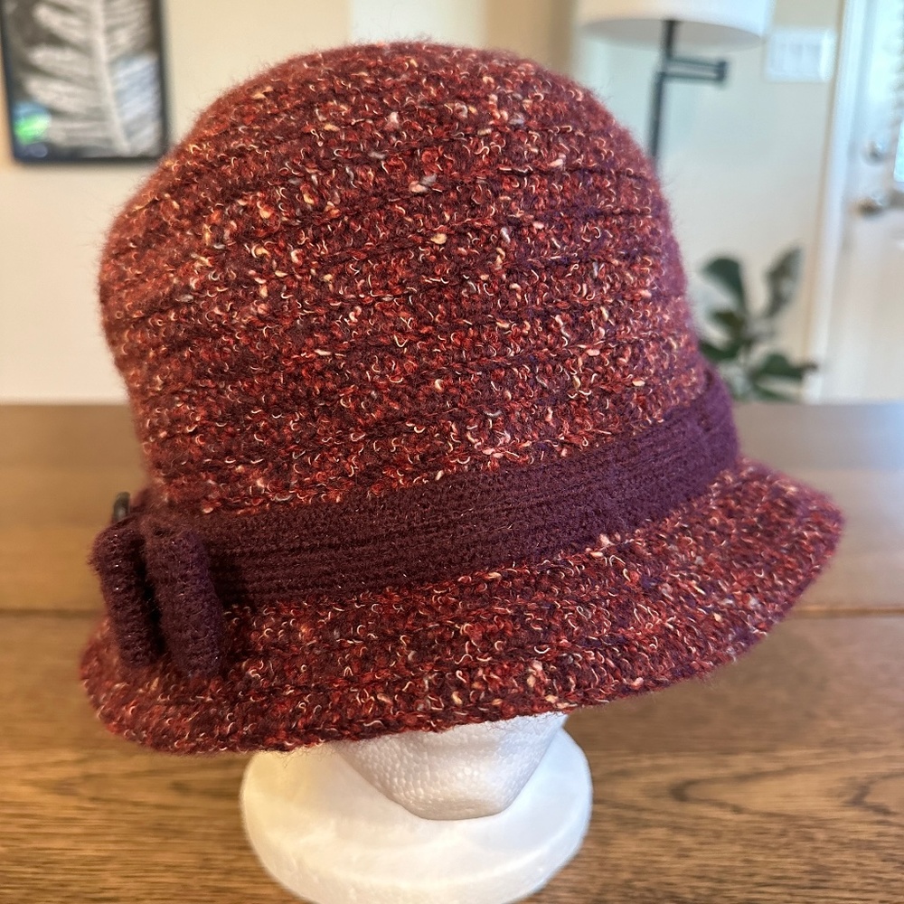BETMAR  New York Cloche Tweed Hat